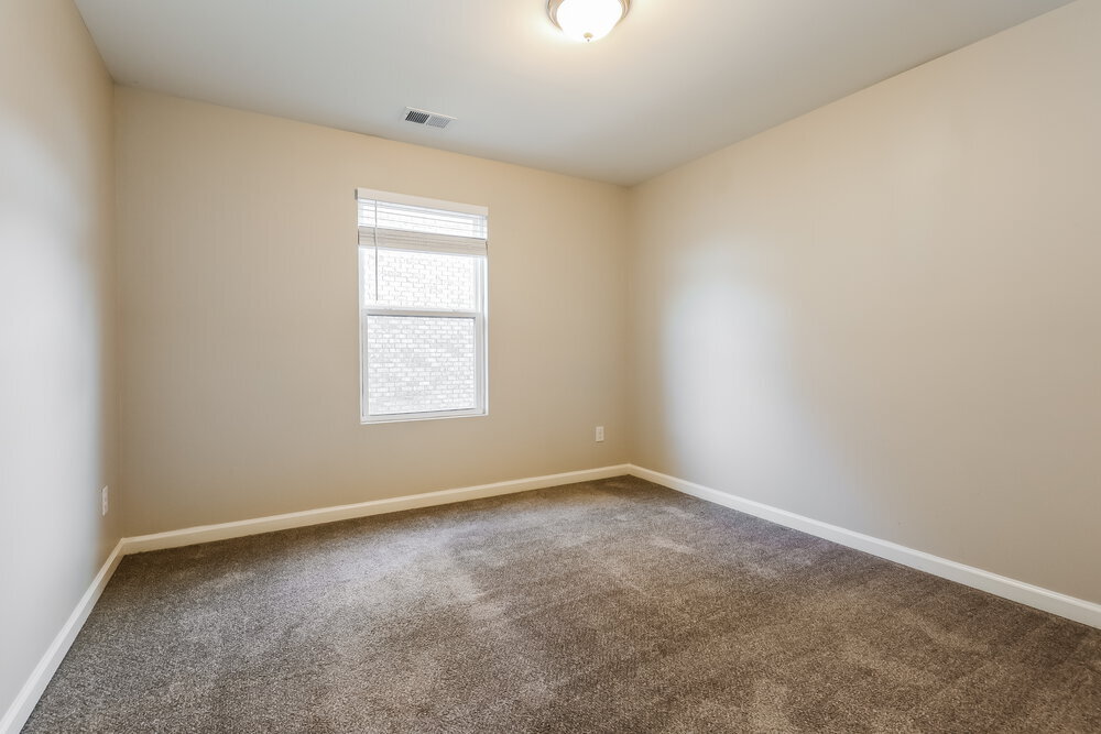 Building Photo - 705 Armitage Way