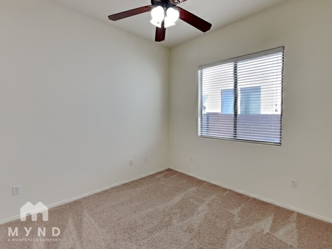 Building Photo - 12533 E Red Canyon Pl