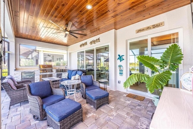 Building Photo - 18805 Valleta Ave