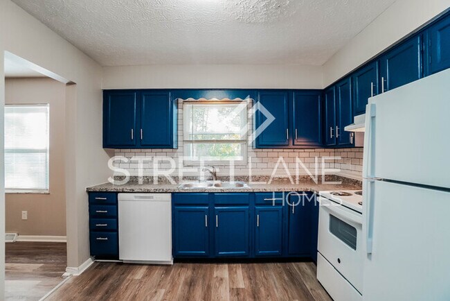 Building Photo - Charming 4 Bedroom in Reynoldsburg!