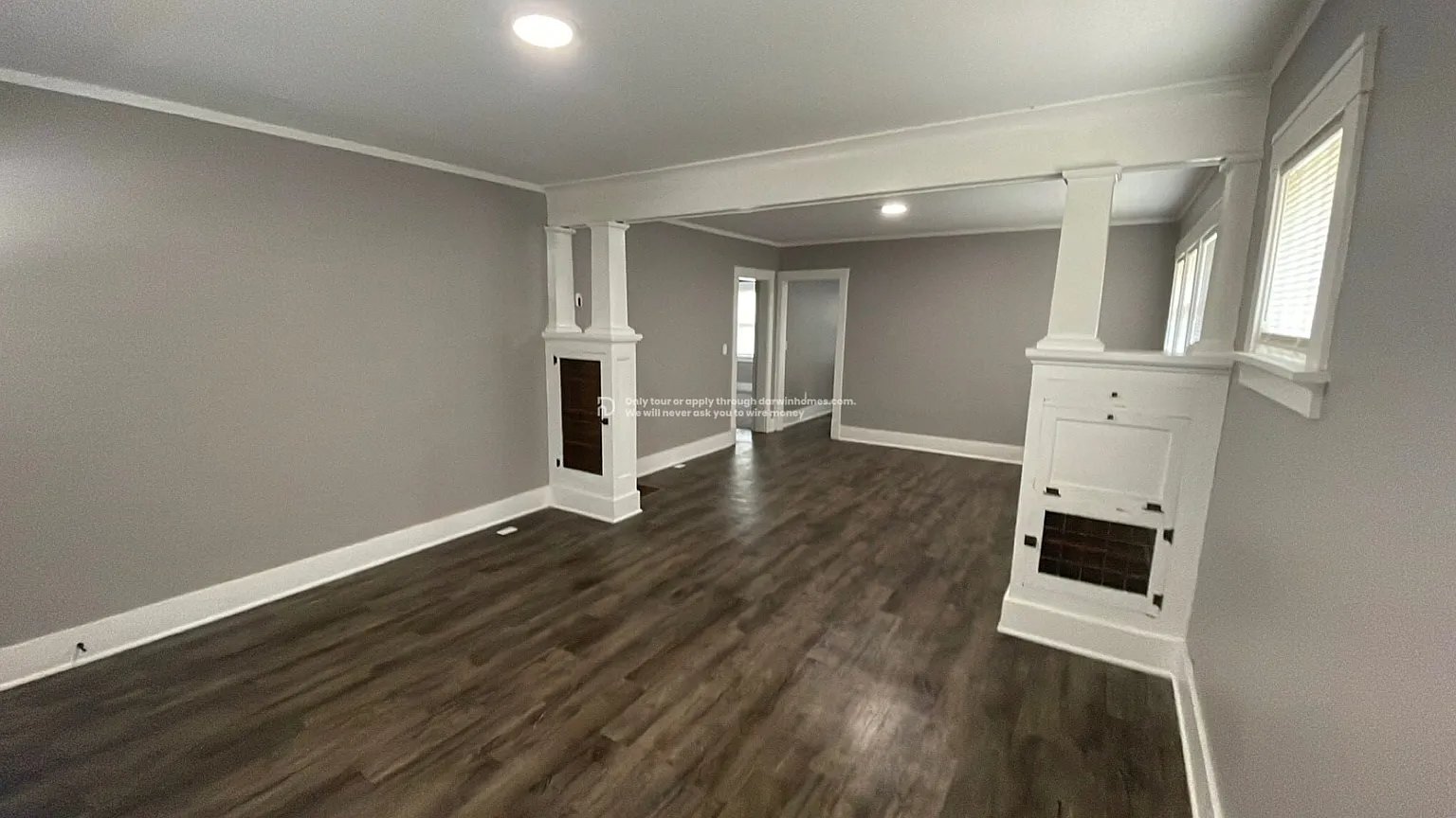 Building Photo - 1105 E Kansas St