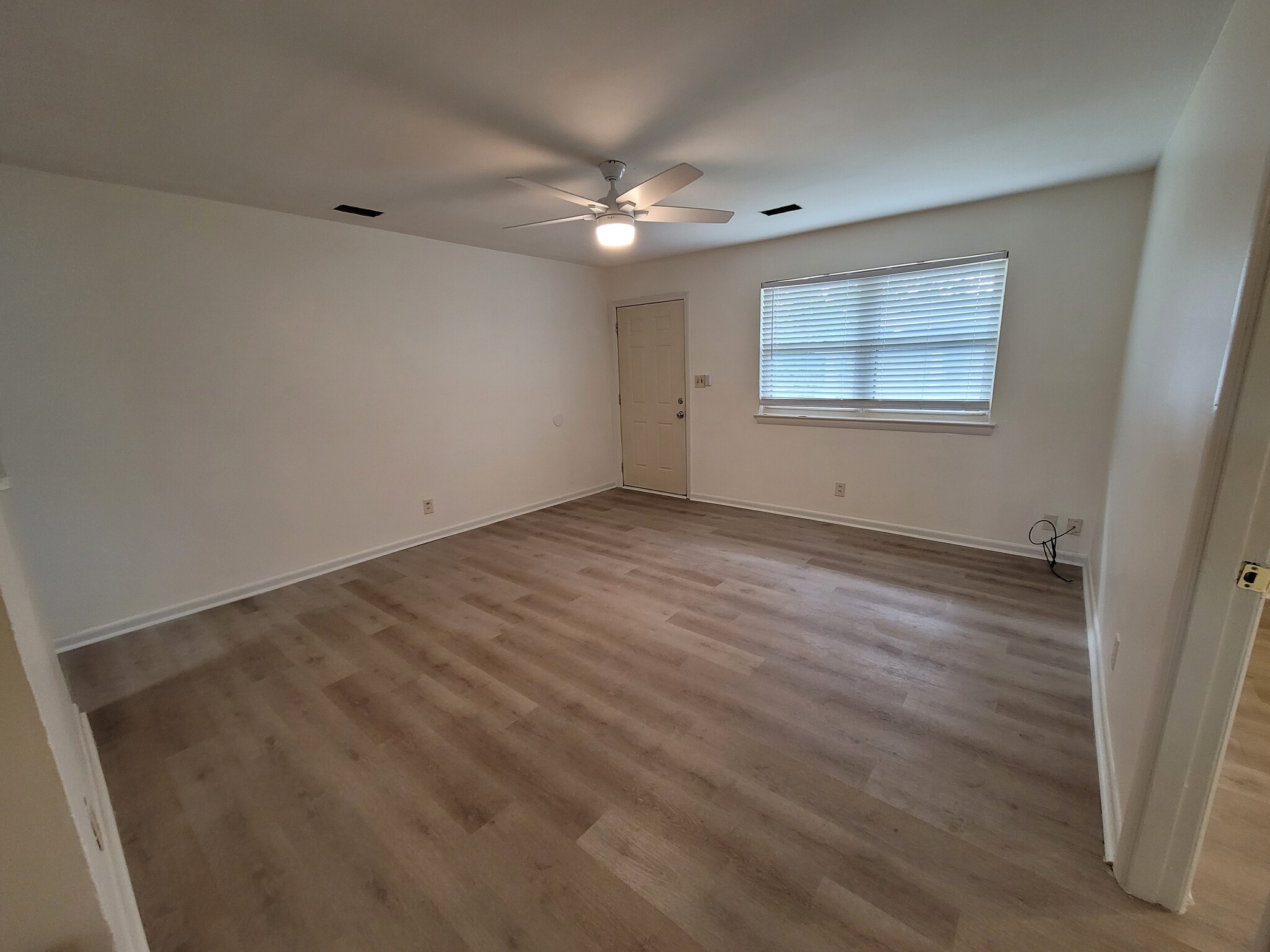 Building Photo - 612 N Kelly St