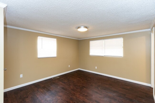 Building Photo - Now Accepting Section 8