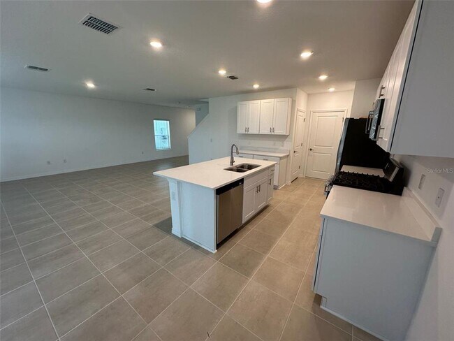 Building Photo - 11228 Fieldstone Dr