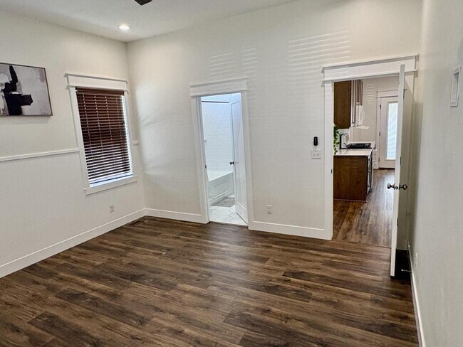 Building Photo - 4392 Booner St