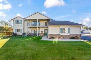 Building Photo - 818 Church St