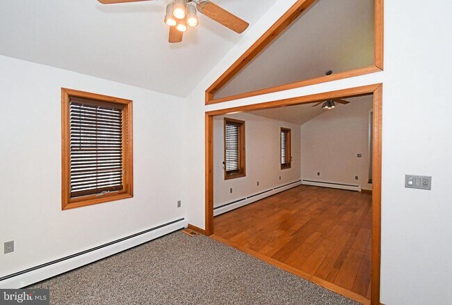 Building Photo - 306 Cedar Hill Rd