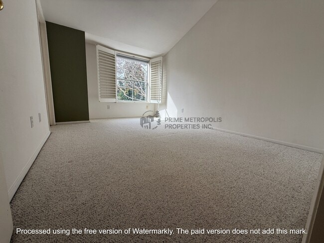 Building Photo - 643 Atherton Pl