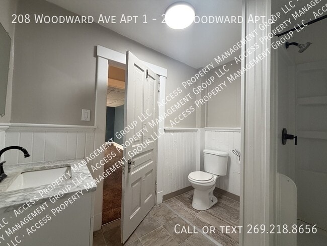 Building Photo - 208 Woodward Ave