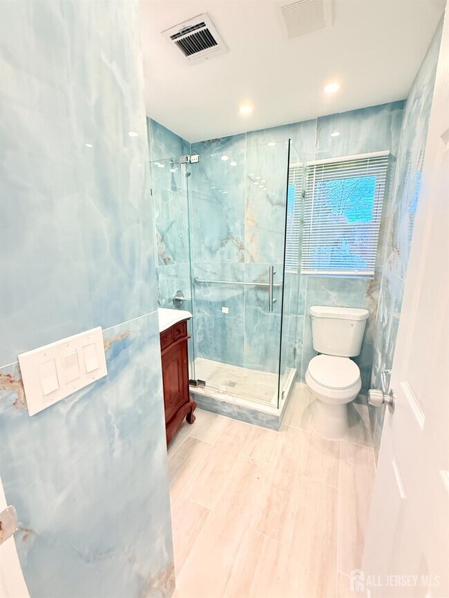 Building Photo - 385 Pierson Ave