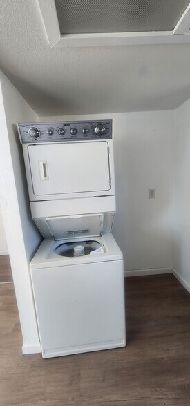 Washer & Dryer - 4304 S Cedar St