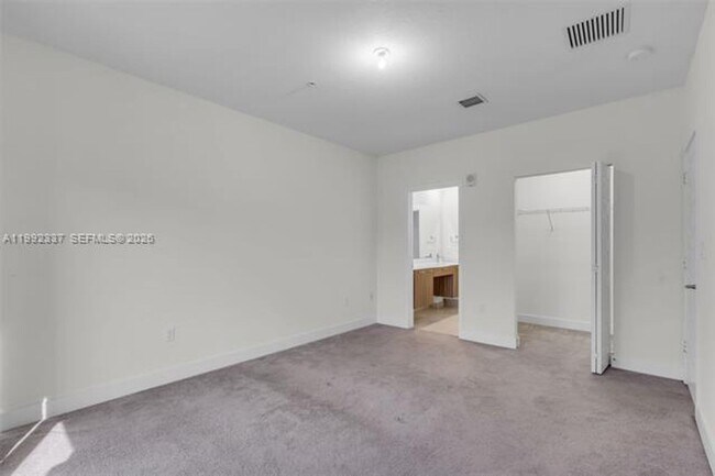 Building Photo - 8363 NW 41st St