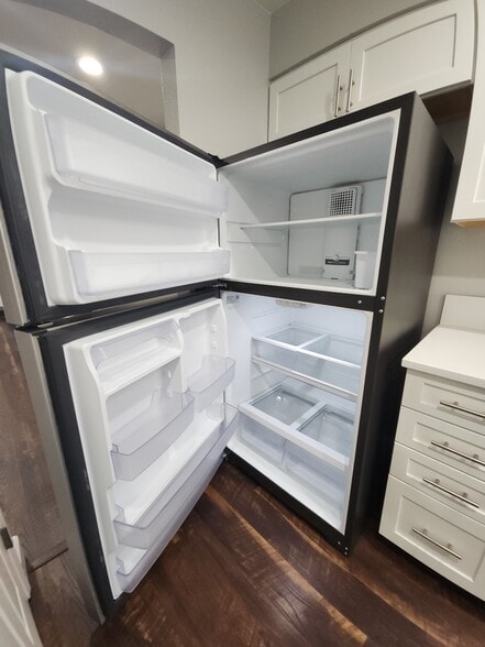 Building Photo - 38 NE 143rd Ave