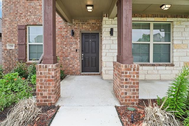 Building Photo - 1200 Milfoil Dr