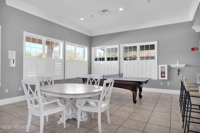 Building Photo - 8241 Pelican Landing Rd