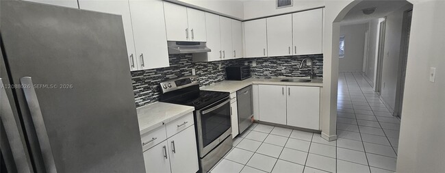 Building Photo - 15490 SW 134th Pl