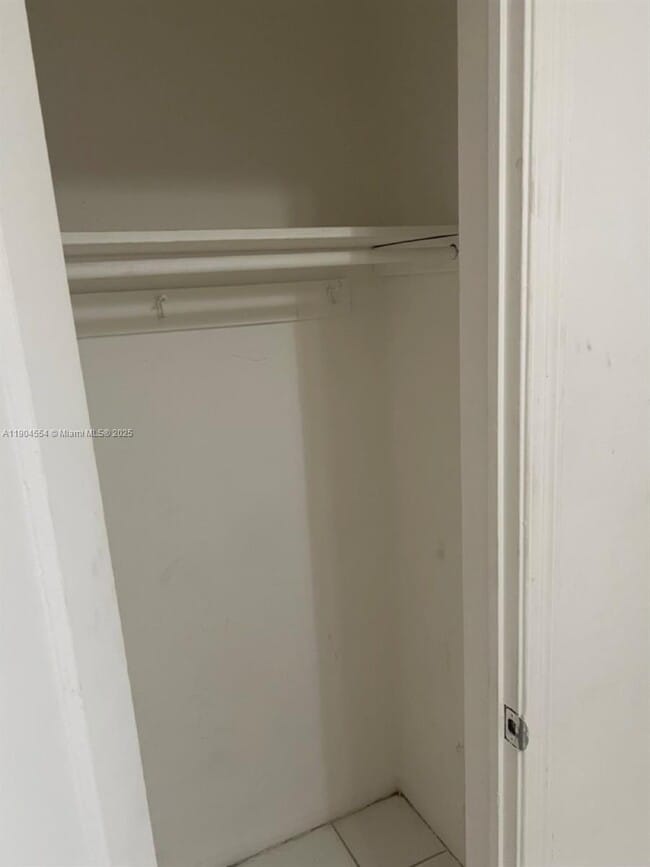 Building Photo - 1931 Jefferson St