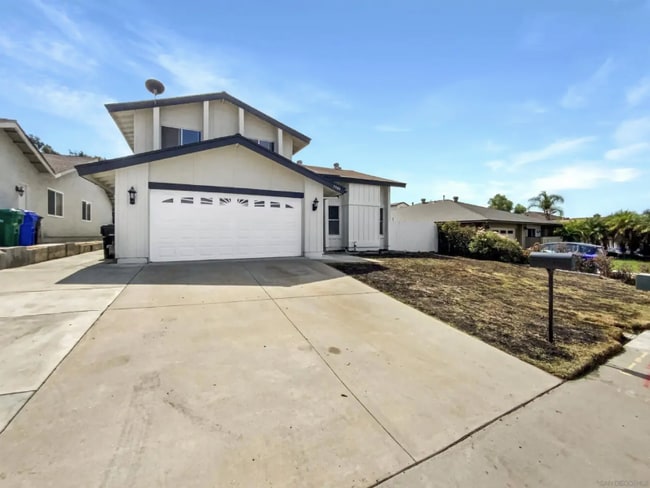 Primary Photo - 5989 Chaumont Dr