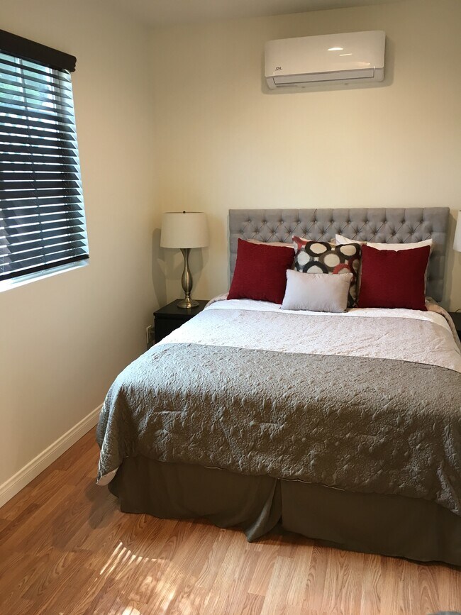 Building Photo - 5428 Colfax Ave