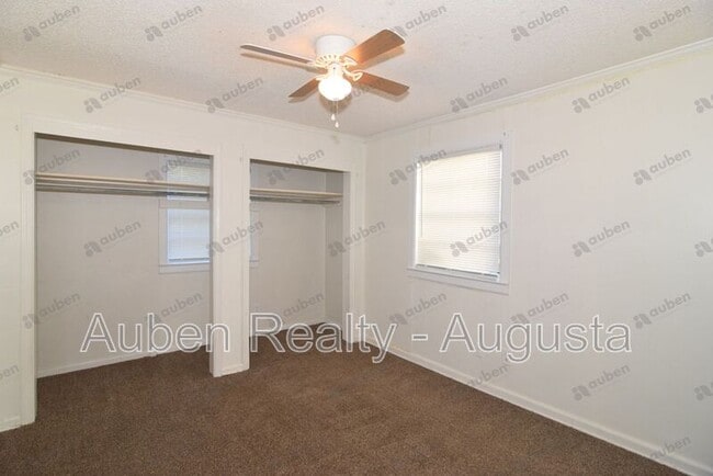 Building Photo - 2165 1/2 Telfair Street