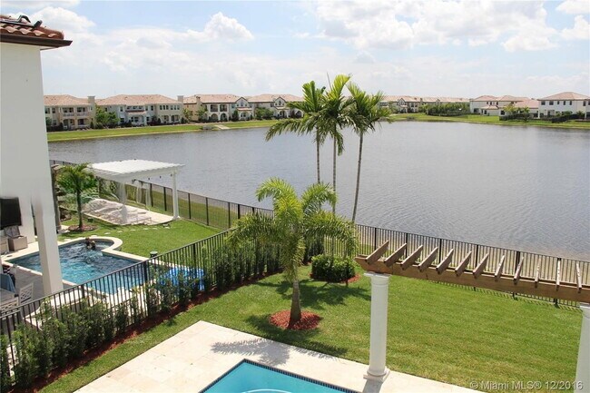 Building Photo - Northwest 82nd Drive, Pembroke Pines, FL 33024 - 4 BR 3 BA single-family home