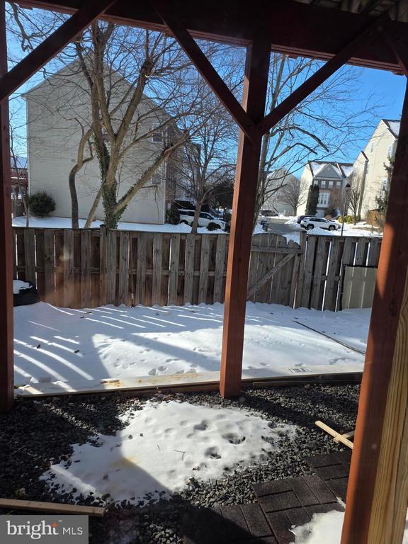 Building Photo - 14641 Seasons Dr