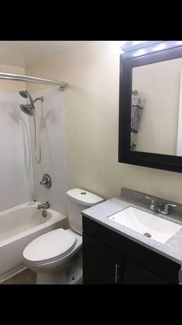 Building Photo - Spacious 3-Bedroom in Colona with Yard and Garage!