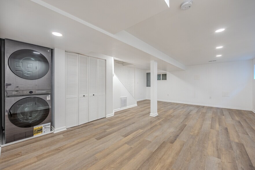 Building Photo - 311 Longfellow St NW