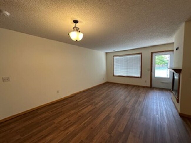 Building Photo - New carpet/flooring and freshly painted th...