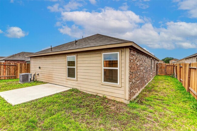 Building Photo - 10718 Millet Ct