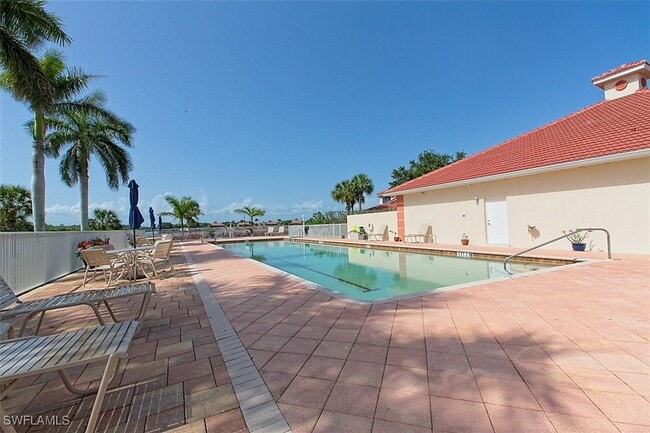 Building Photo - 25064 Peacock Ln