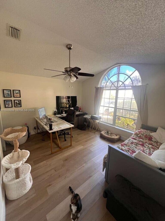 Building Photo - 2177 SW Olympic Club Terrace