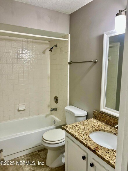 Building Photo - 7820 Collins Ridge Blvd E