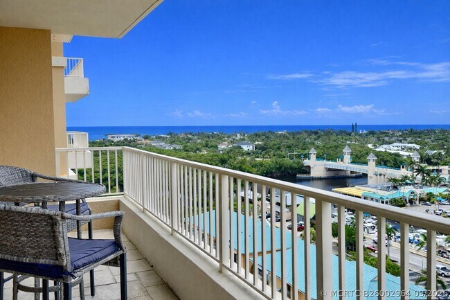Building Photo - 700 E Boynton Beach Blvd