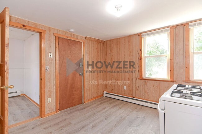 Building Photo - 41 Park St