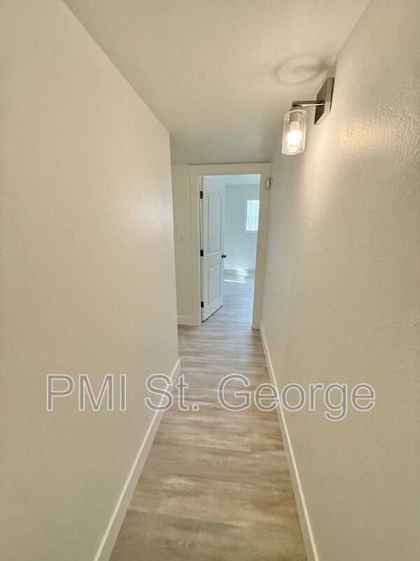 Building Photo - 288 W Diagonal