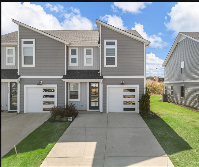 Building Photo - 1415 Darrowby Wy