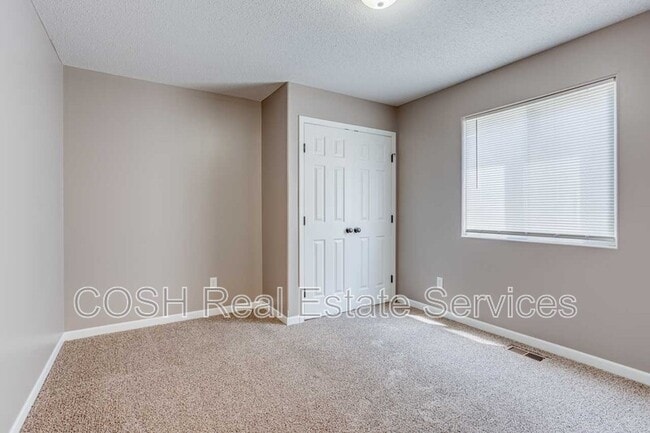 Building Photo - 1054 E Karla Ct
