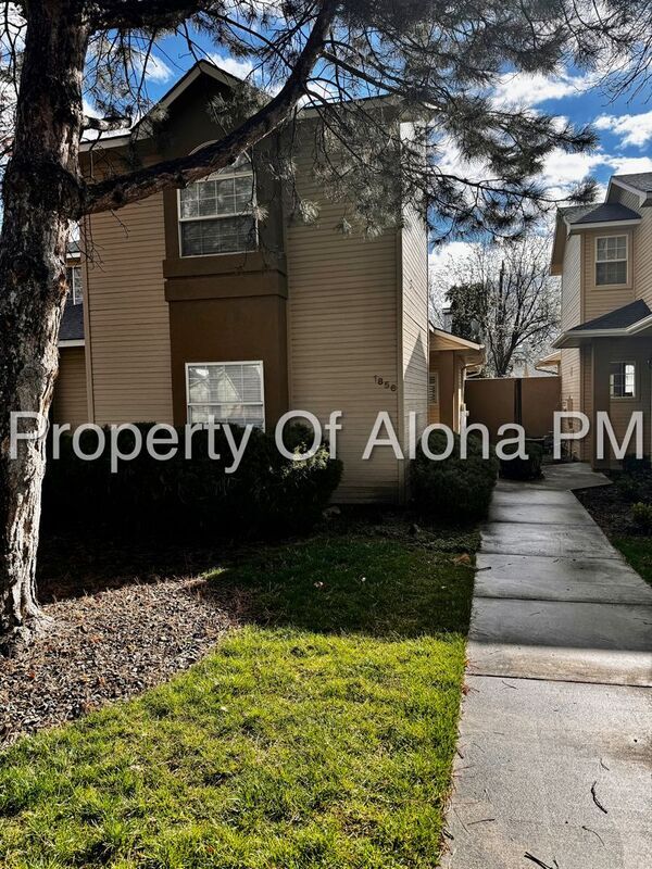 Primary Photo - 1856 S Leadville Ave