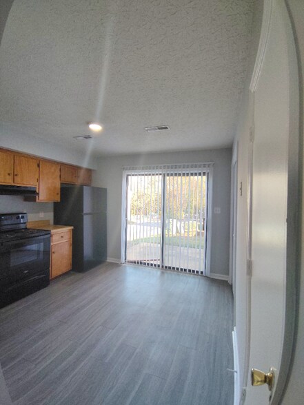 Building Photo - 16 Duiguid Dr