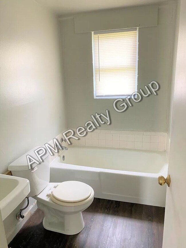 Building Photo - 3064 Beaumont Ave