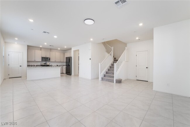 Building Photo - 3734 Battipaglia Ave