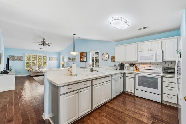 Building Photo - 1071 Blue Stem Dr