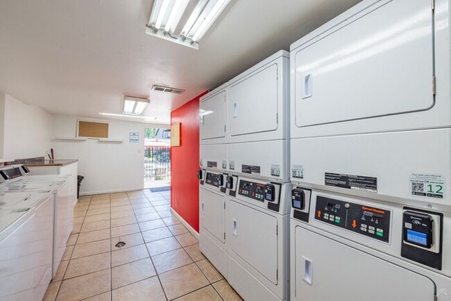 Building Photo - Spacious 1-Bedroom Living Near Emory & Toco Hills | 672 SF