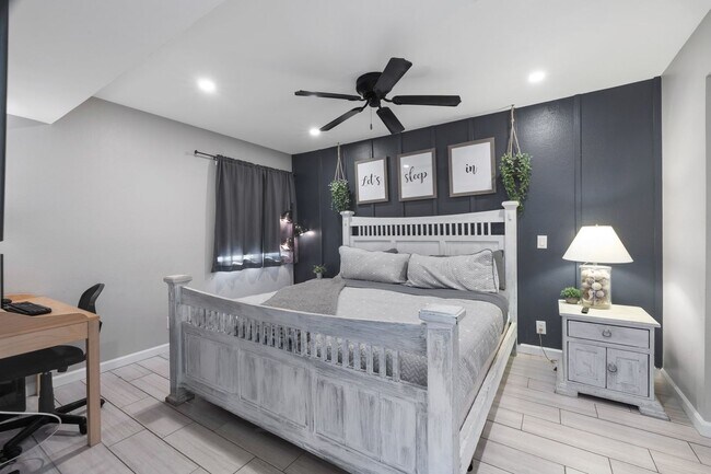 Building Photo - Great South Scottsdale Location 1 Bedroom Fully Furnished (optional)