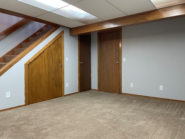 Building Photo - 5098 Stoneybrook Blvd