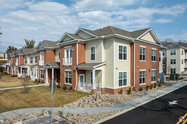 Building Photo - Cornerstone at Chatham
