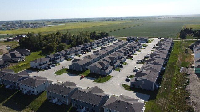 Primary Photo - Village at Rock Creek