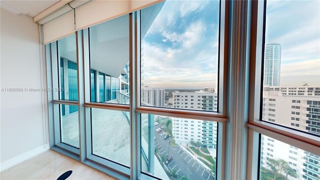 Building Photo - 3101 S Ocean Dr