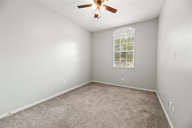 Building Photo - 16127 Spur Canyon Ct